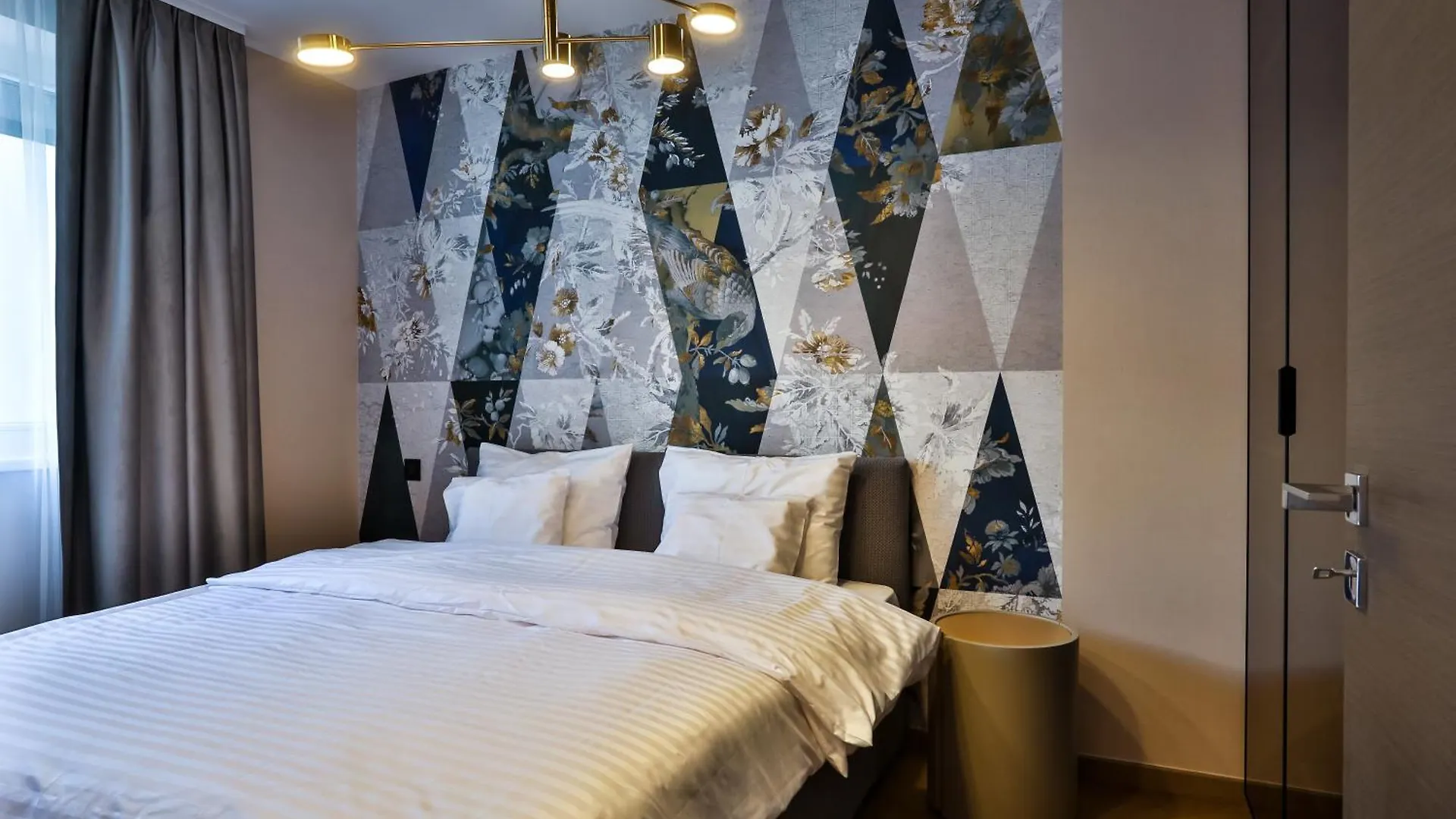 Sun Hill Luxury Suites Budapest 0*,  Hungary